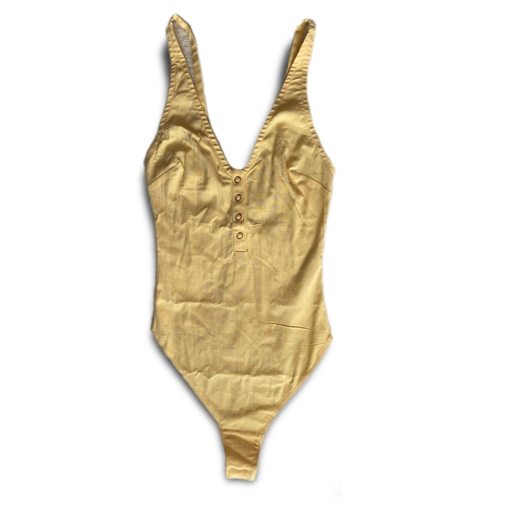Free People light yellow bodysuit